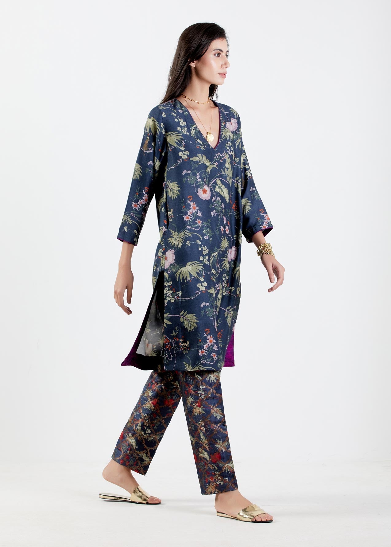 V Neck Kurta Muga Satin Midnight