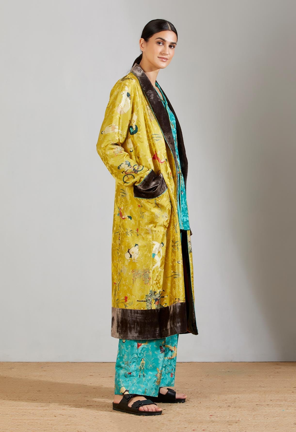 Libaas Robe Silk Damask Mustard