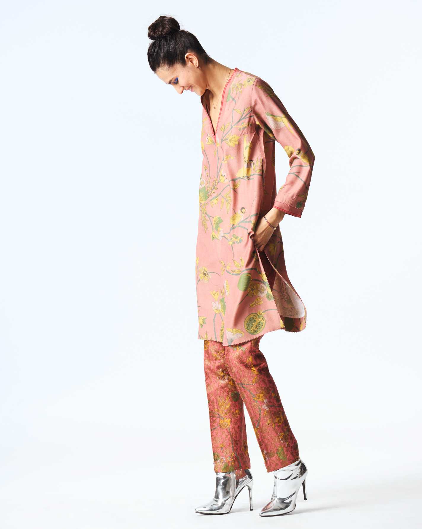 V Neck Kurta Muga Satin Rose
