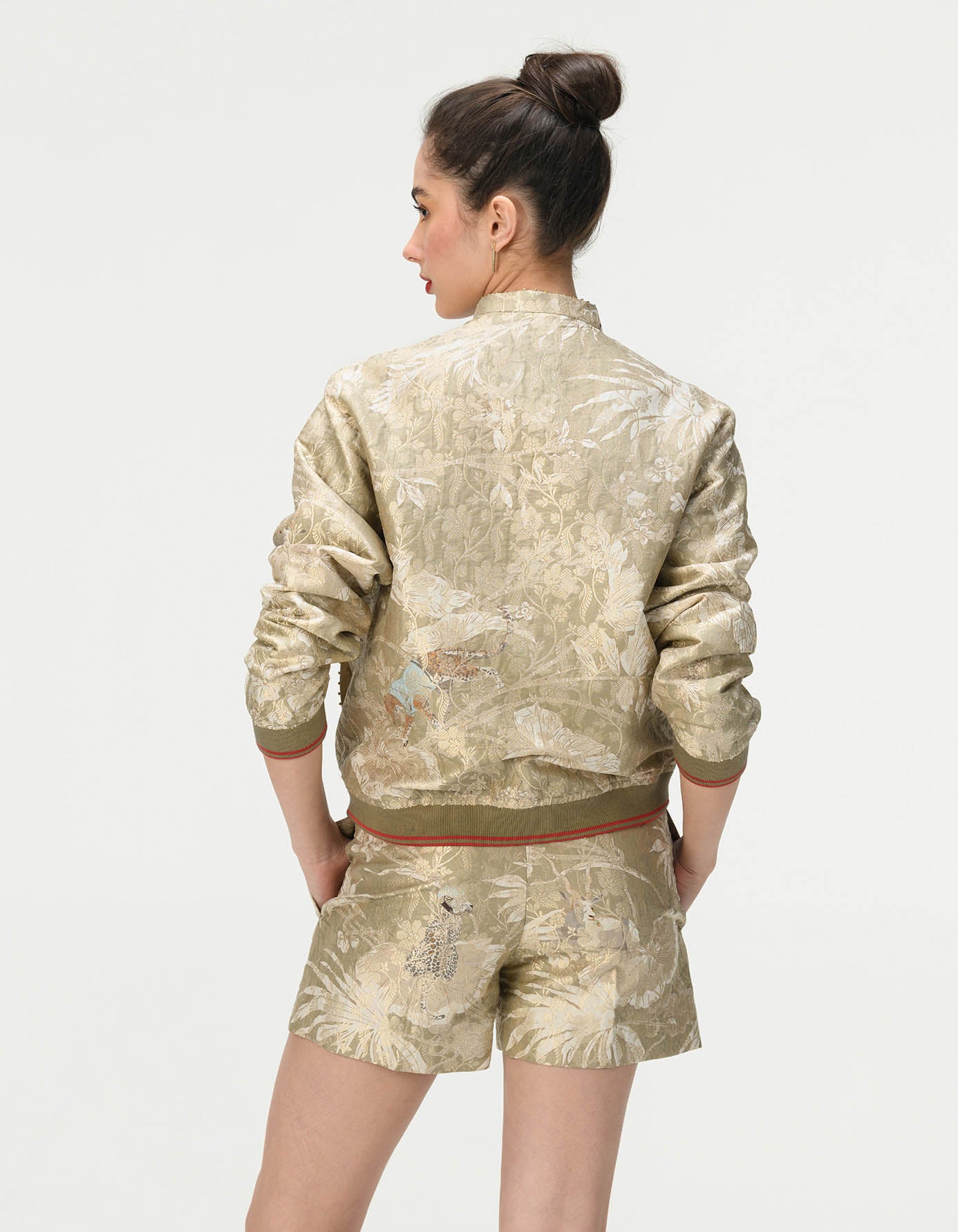 Rainforest Shorts Short Oyster Grey Silk Brocade